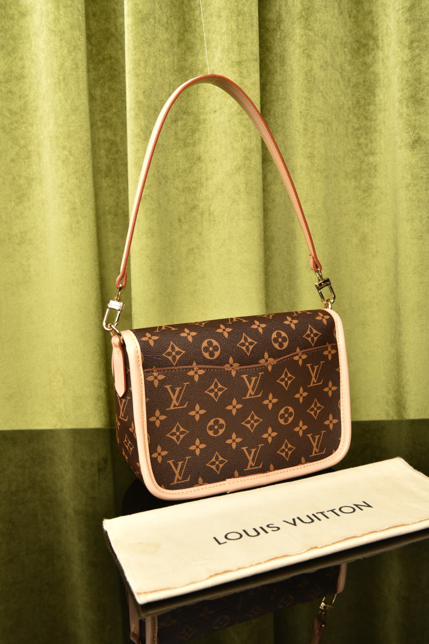 Diane BAG
