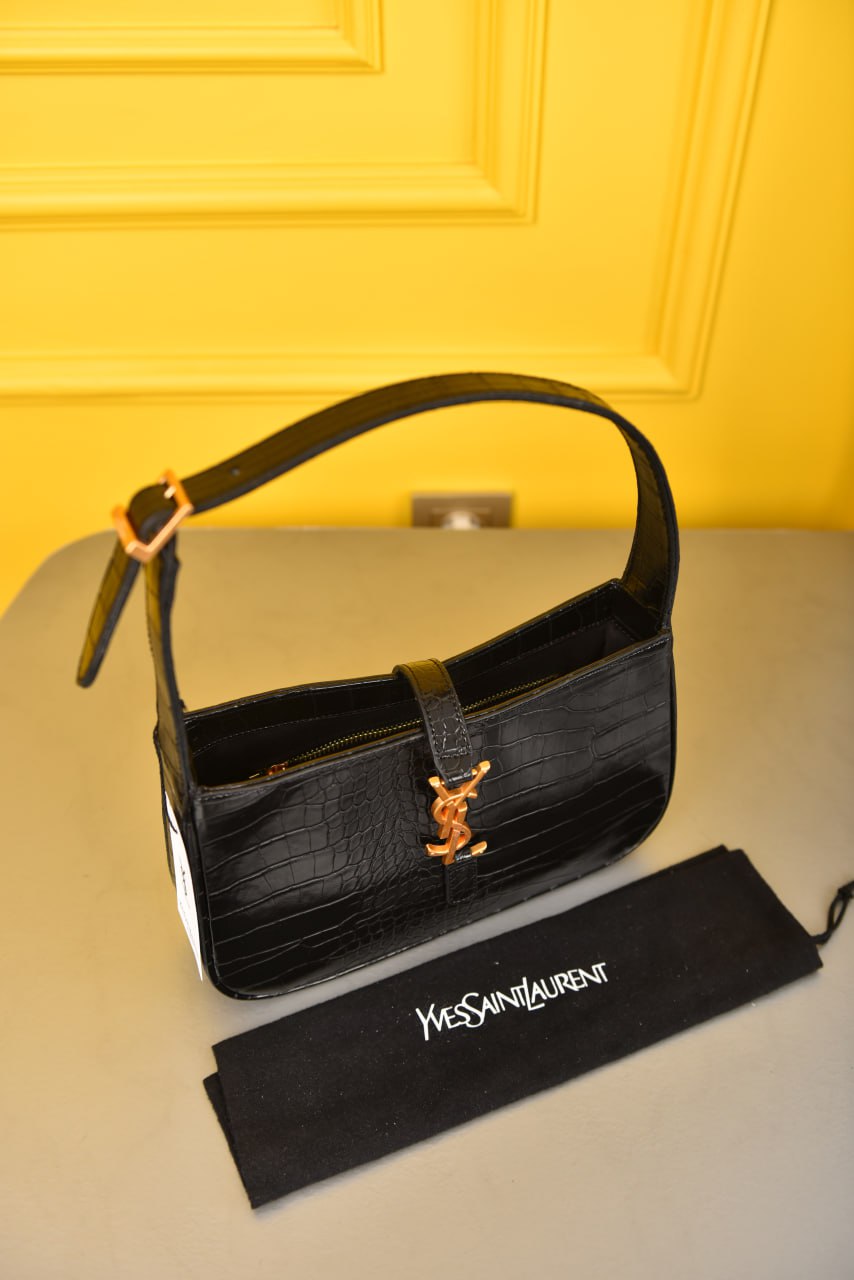 Le 5 A 7 Hobo Bag